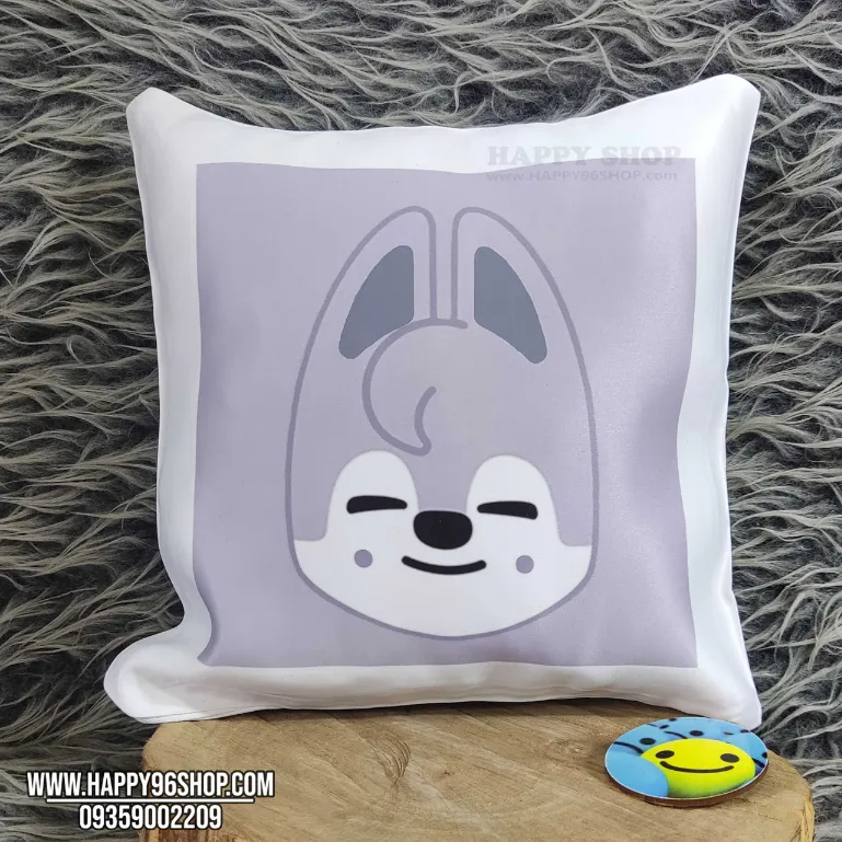 کوسن Stray Kids با طرح ولف چان اسکیزو کد K - 143135