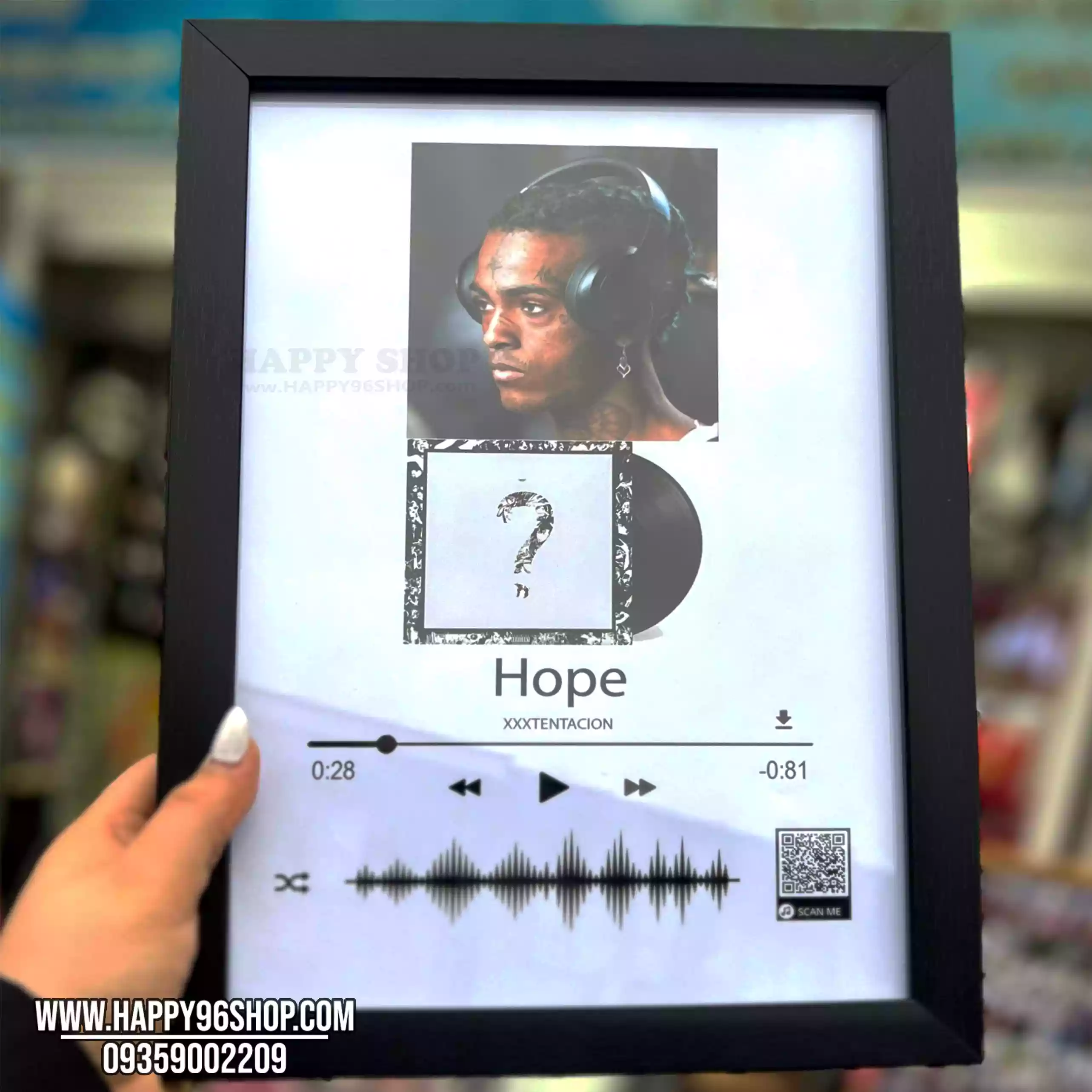 تابلو موزیکال با عکس XXXTENTACION و آهنگ Hope